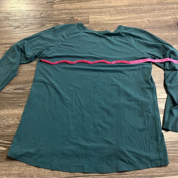 Lululemon Love Long-Sleeve Shirt (Green Jasper) Size 10 - Picture 4 of 4